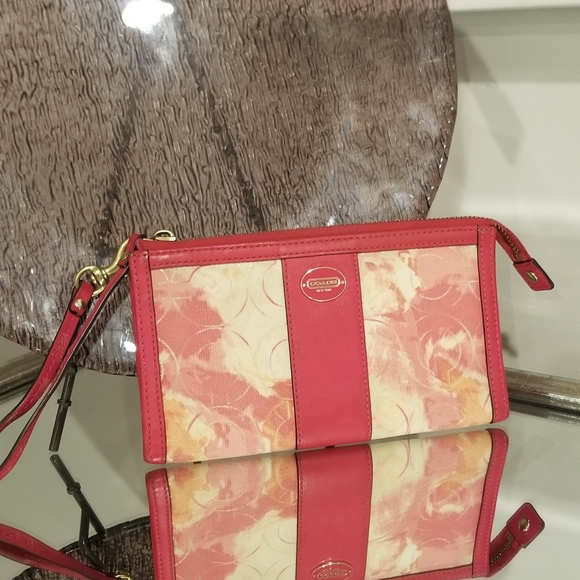 COACH Watercolor Wallet. (Flaws) - Picture 1 of 11